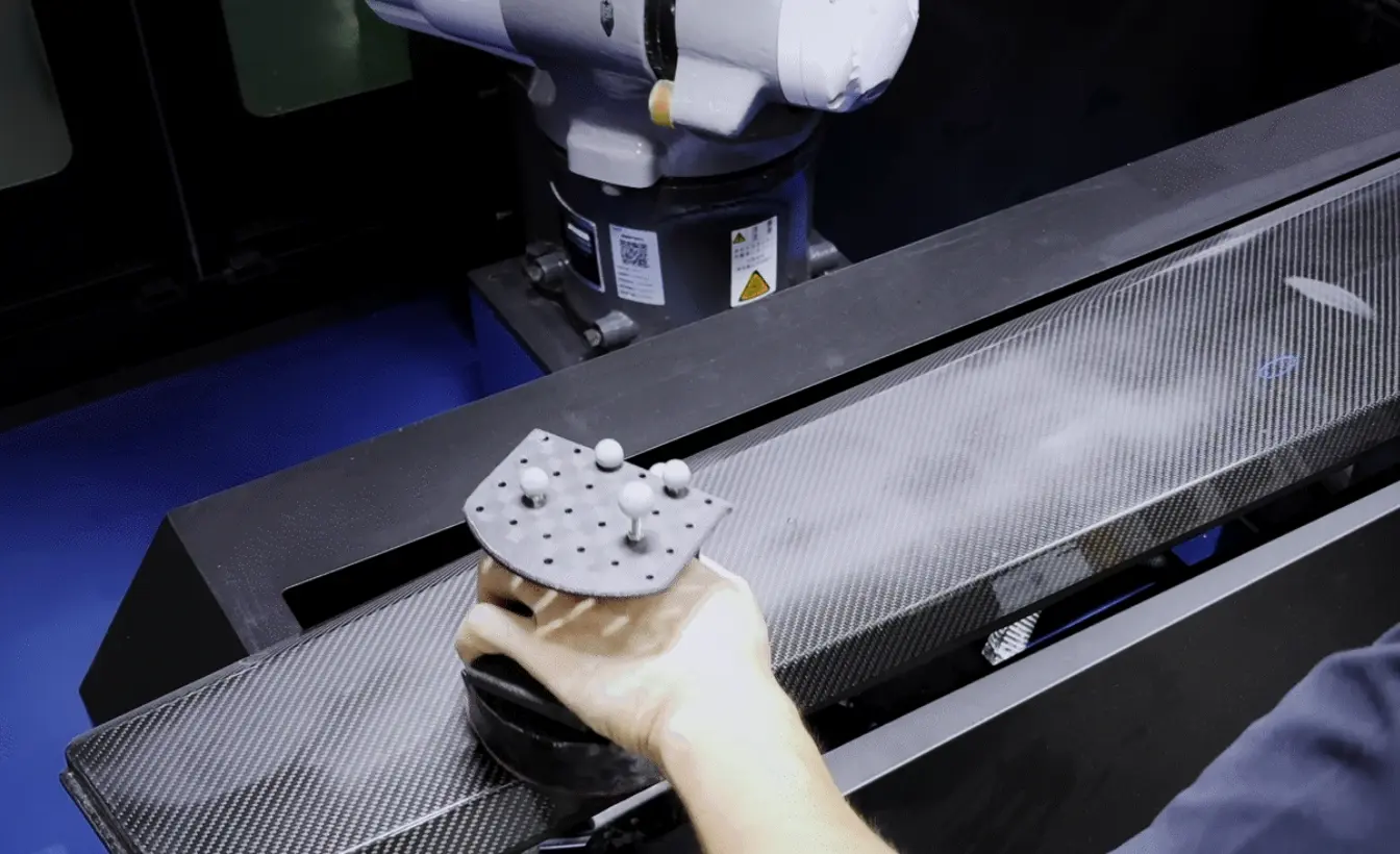 Mimic sanding carbon fibre plates